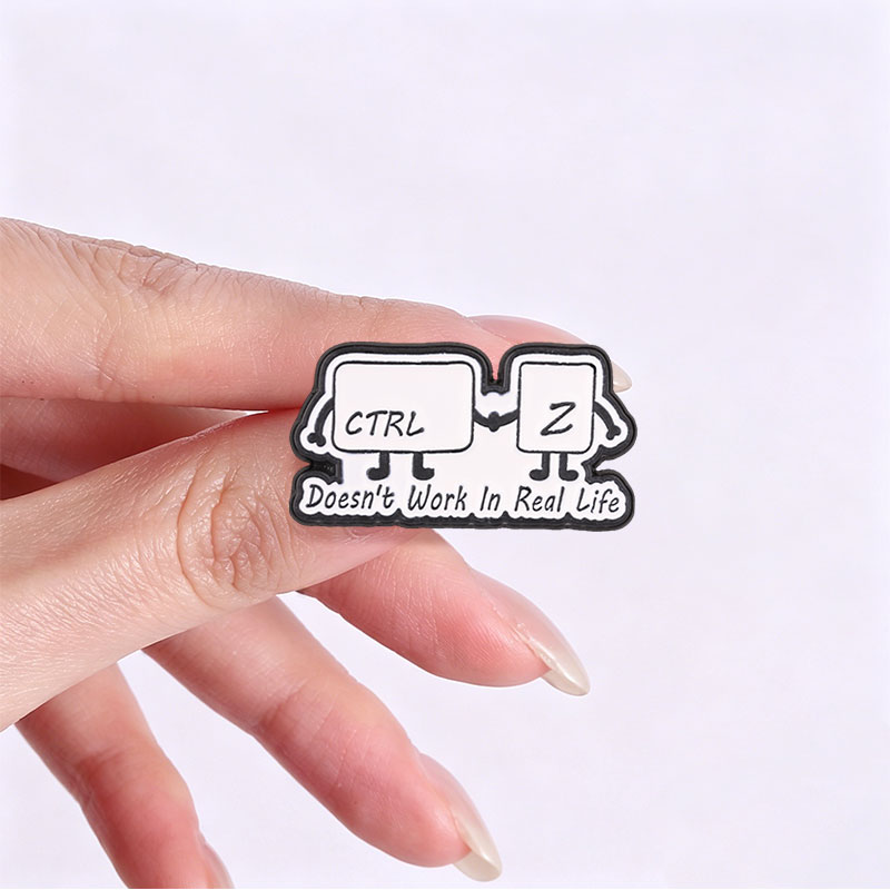 Komik Teknoloji Meme Emaye İğn - Tech Accessories For Work incelemesi ve fiyatı